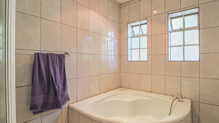 3 Bedroom Property for Sale in Bodorp North West